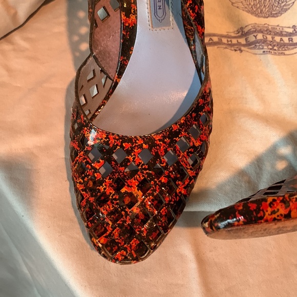 Ashley Dearborn laser cut wedges - Picture 3 of 5